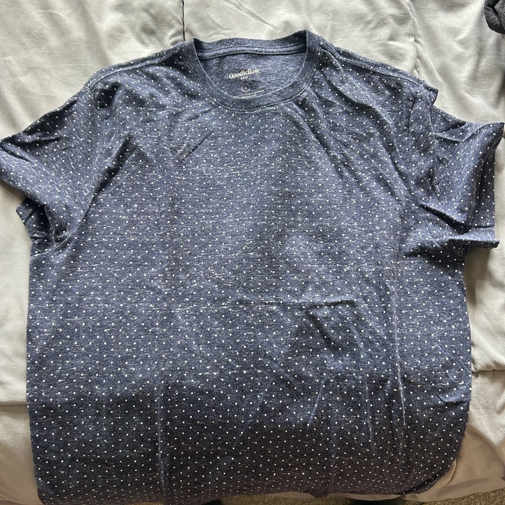 Goodfellow t shirt